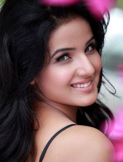 [jasmine-photo-gallery-2%255B5%255D.jpg]