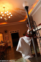Album (digital) de fotos do evento Luiza + Rafael. Fotografias digitais do fotografo profissional Marcos Grossi, que faz retratos de casamento (fotojornalismo), infantil, jovens, 15 anos e eventos em geral. Área de atuação: Jau, Bauru, Araraquara, Sao Carlos, Rio Claro, Ribeirao Preto e outras cidades do estado de Sao Paulo. 