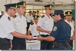 El acto finalizó con la entrega de distinciones a los policías que se destacaron en su labor durante el año.
