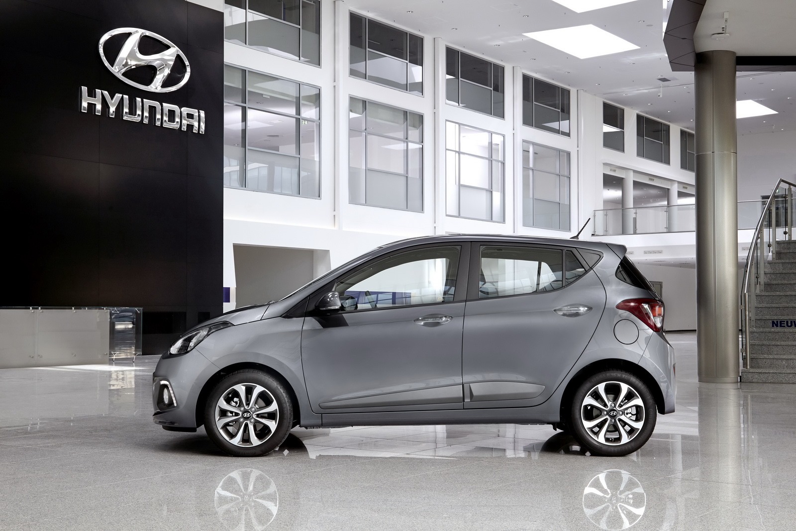 Hyundai-i10-14%25255B2%25255D.jpg