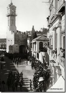 Allenby entry 1917, troops entering Jaffa Gate, mat02225