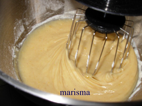 [cake%2520con%2520ar%25C3%25A1ndanos%2520y%2520nueces4%2520copia%255B4%255D.jpg]