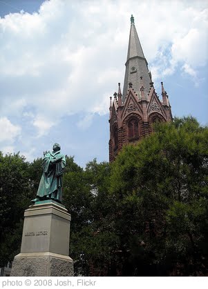 'Luther Place Memorial Church and Martin Luther statue' photo (c) 2008, Josh - license: http://creativecommons.org/licenses/by-nd/2.0/