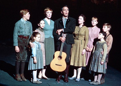 Picture shows:Left to right:NICHOLAS HAMMOND as Friedrich, KYM KARATH as Gretl, ANGELA CARTWRIGHT as Brigitta, JULIE ANDREWS as Maria, CHRISTOPHER PLUMMER as Capt. Von Trapp, CHARMAIN CARR as Liesl, HEATHER MENZIES as Louisa, DUANE CHASE as Kurt and DEBBIE TURNER as Marta. © 20th CENTURY FOX. *** THIS IMAGE IS STRICTLY EMBARGOED FOR PUBLICATION UNTIL 00.01 ON DECEMBER 4, 2004. *** BBC One, Wednesday, 29th December, 2004. Maria (JULIE ANDREWS) arrives to discover she's merely the latest in a long line of governesses the children have scared away, but she quickly wins them over. She teaches them to sing and dance through the hills and to find joy in life's many small and wonderful offerings...raindrops on roses and whiskers on kittens among them. Their love of singing brings them together, and Maria, a breath of fresh air, is immediately welcomed into the family. Warning: Use of this copyright image is subject to Terms of Use of BBC Digital Picture Service.  In particular, this image may only be used during the publicity period for the purpose of publicising the showing of 'THE SOUND OF MUSIC' on BBC Television and provided © 20th CENTURY FOX is credited. Any use of this image on the internet or for any other purpose whatsoever, including advertising or other commercial uses, requires the prior written approval of © 20th CENTURY FOX. 