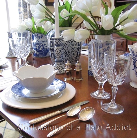 [CONFESSIONS%2520OF%2520A%2520PLATE%2520ADDICT%2520Tablescape%2520in%2520Blue%2520and%2520White8%255B2%255D.jpg]