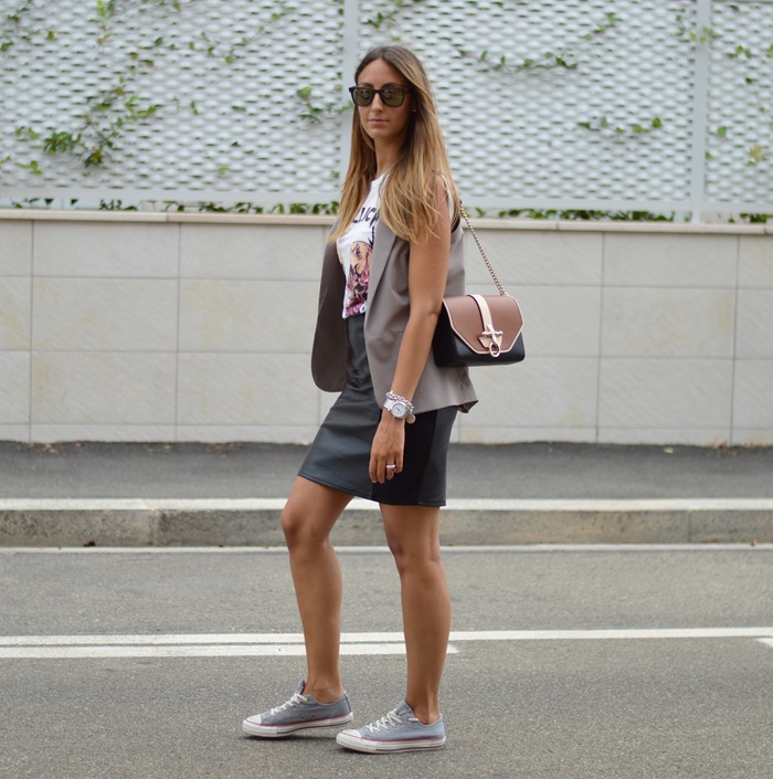 Metallica, Givenchy, Givenchy Obsedia Bag, Givenchy Bag, H&M, Primark, Carrera, Carrera Sunglasses, H&M Skirt, Rock Outfit, Fashion Blogger