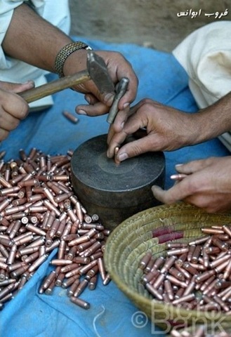 [pakistani-gun-manufacturer-a9d940%255B2%255D.jpg]