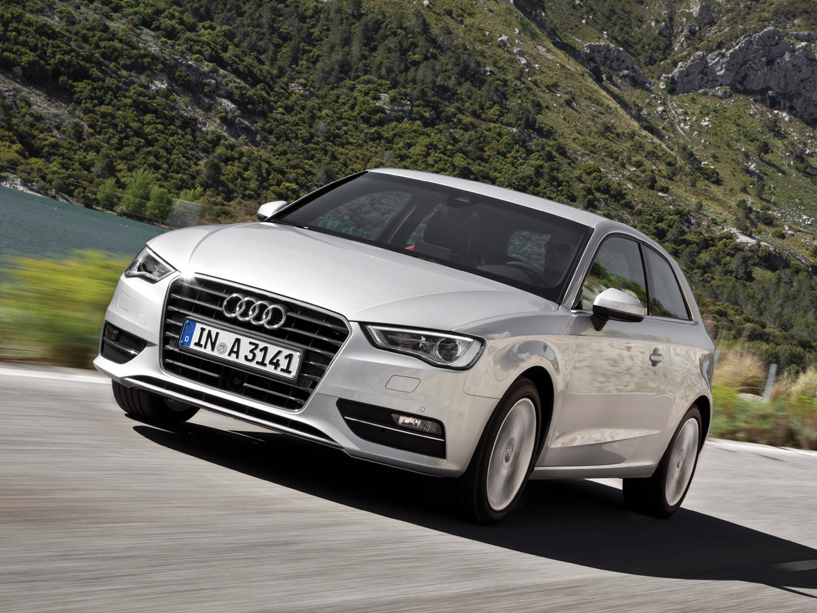 [audi_a3_2.0_tdi_1%255B3%255D.jpg]