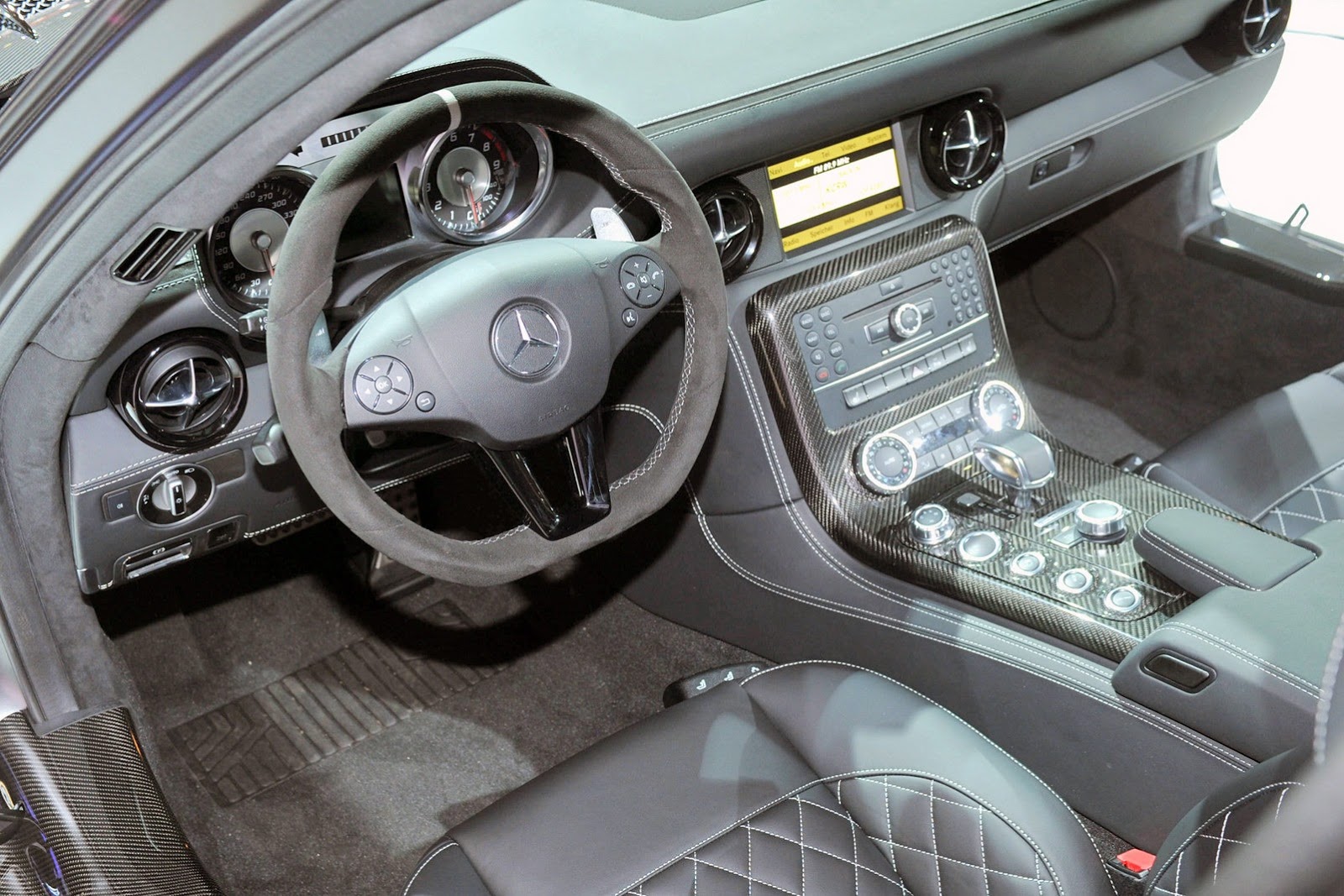 [Mercedes-Benz-LA-Auto-Show-20%255B2%255D.jpg]