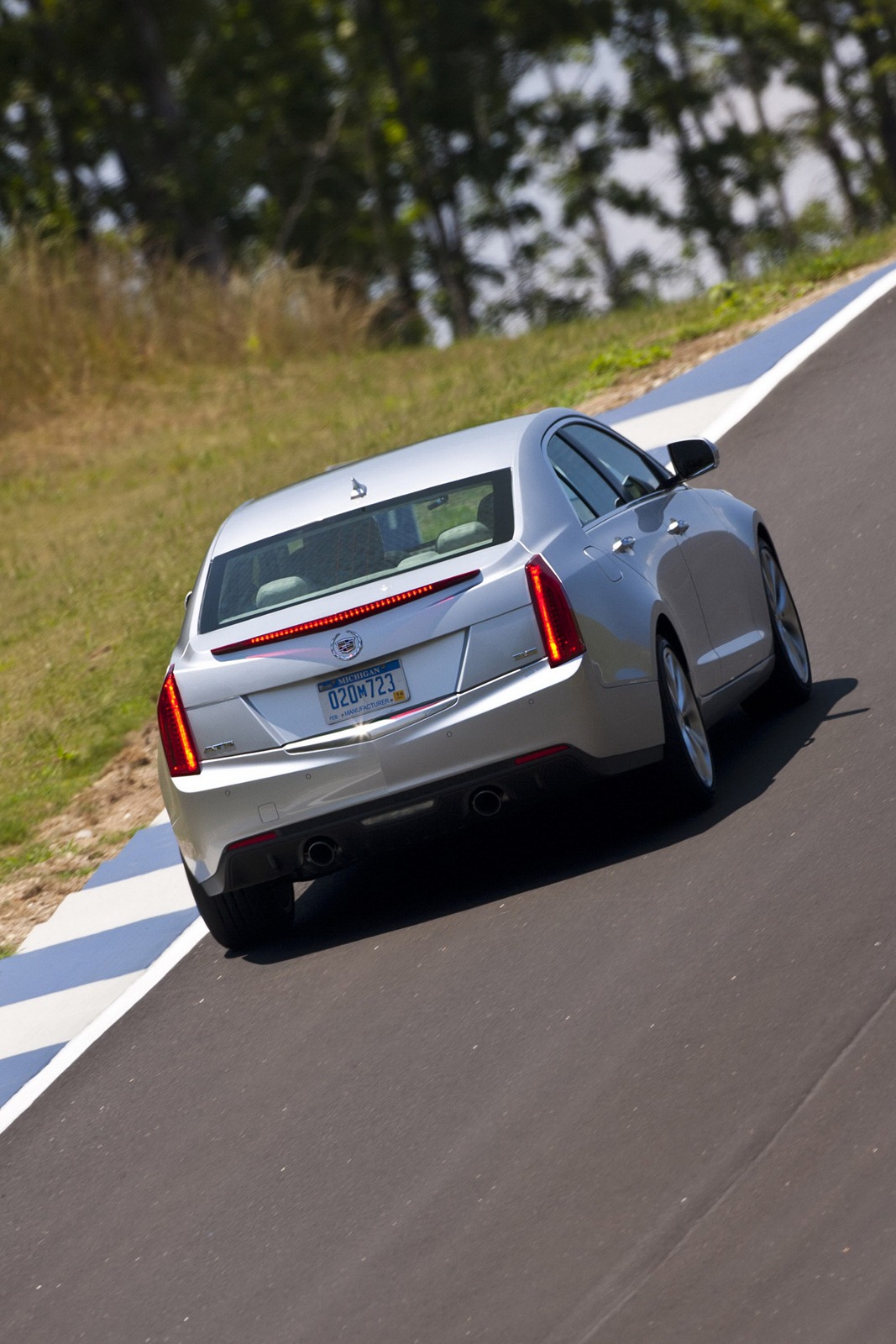 [2013-Cadillac-ATS-147%255B2%255D.jpg]