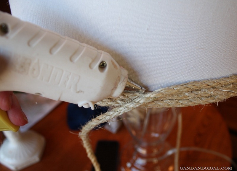 [gluing%2520the%2520sisal%2520shade%2520%2528800x579%2529%255B9%255D.jpg]