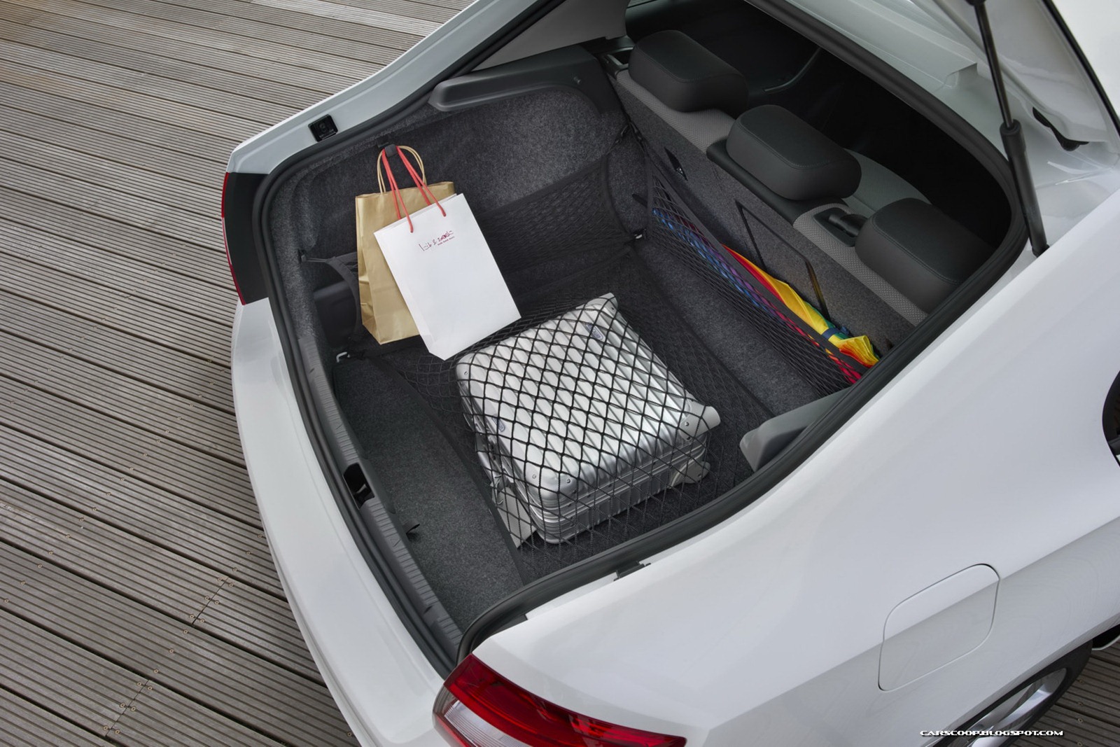[2013-Skoda-Rapid-42%255B2%255D.jpg]