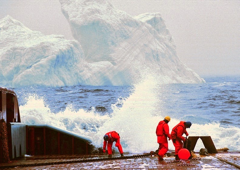 towing-iceberg-2