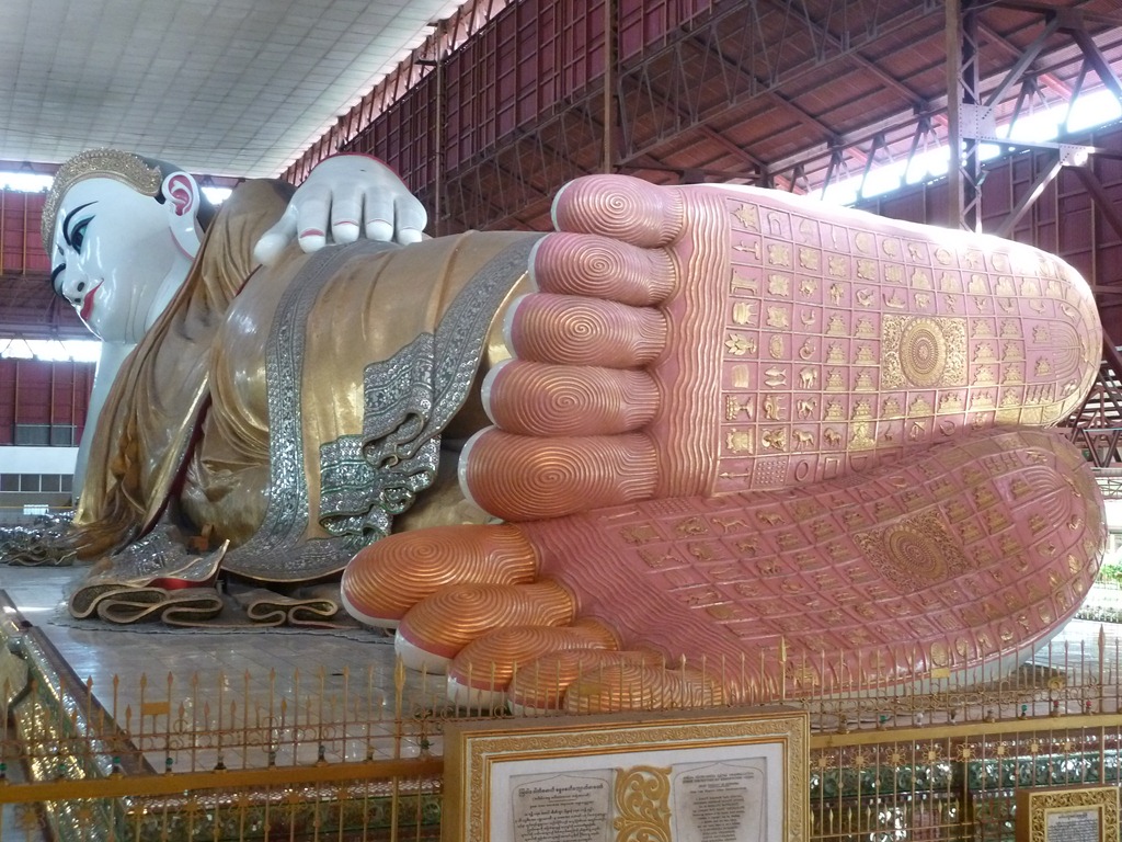 [Myanmar-Yangon-Chaukhtatkyi-Pagoda-6.jpg]