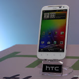 htc sensation xe xl (6).JPG