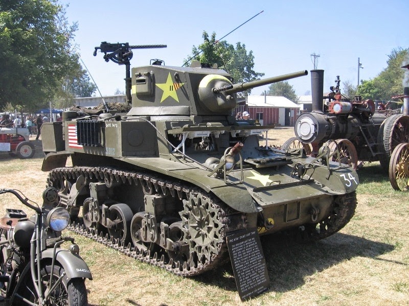 [IMG_4919-1942-M3A1-Stuart-Light-Tank%255B2%255D.jpg]