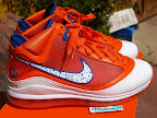 Yet Another Hardwood Classic / New York Knicks Nike LeBron VII nike air max lebron 7 pe hardwood orange 3 04 Yet Another Hardwood Classic / New York Knicks Nike LeBron VII