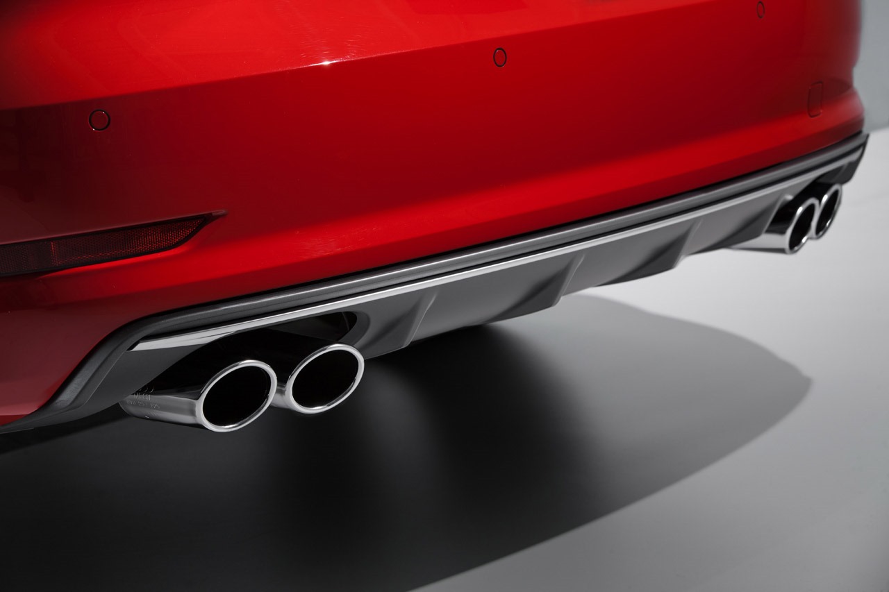 [2014-Audi-S3-Sedan-38%255B3%255D.jpg]