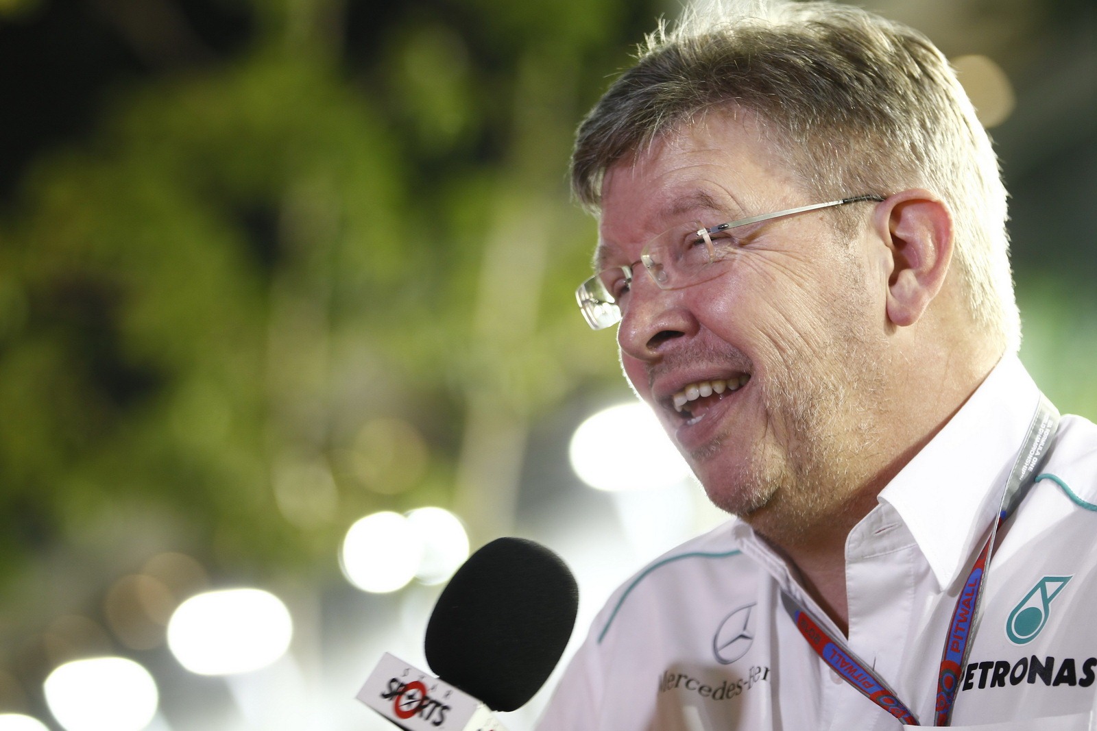 [F1-Mercedes-Ross-Brawn%255B3%255D.jpg]
