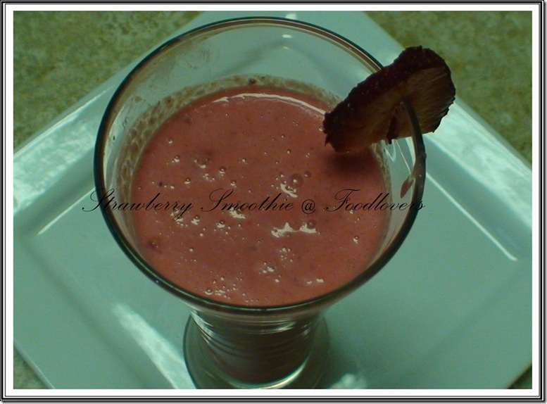 Strawberry Smoothie @ Foodlovers