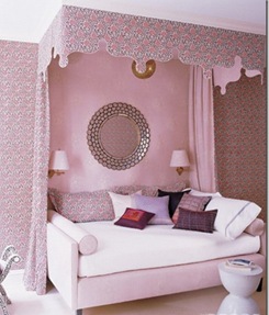 Girls-Bedroom-Decorating-Ideas-with-Stylish-Canopy-550x643