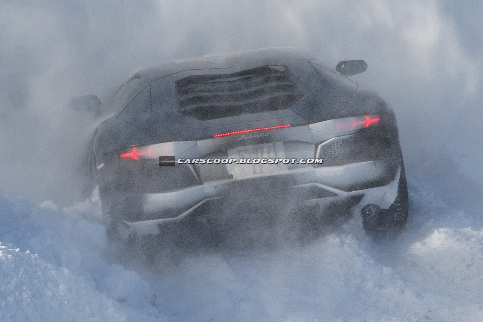 [Lamborghini-Aventador-LP700-4-Crash-8%255B3%255D.jpg]