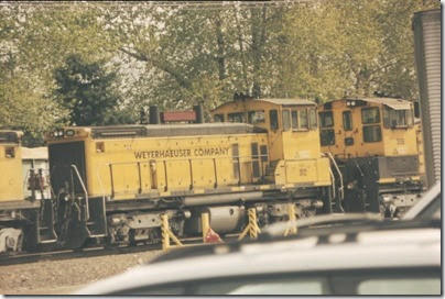 56154116-10 Weyerhaeuser Woods Railroad (WTCX) SW1500 #312 at Longview, Washington on May 17, 2005
