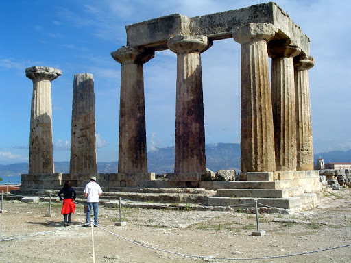 greek doric columns