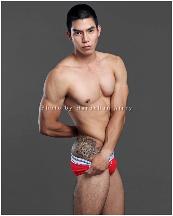 [guy%2520with%2520tattoo%2520in%2520red%2520underwear%255B2%255D.jpg]