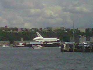 [space%2520shuttle%2520intrepid%2520hudson%255B4%255D.jpg]