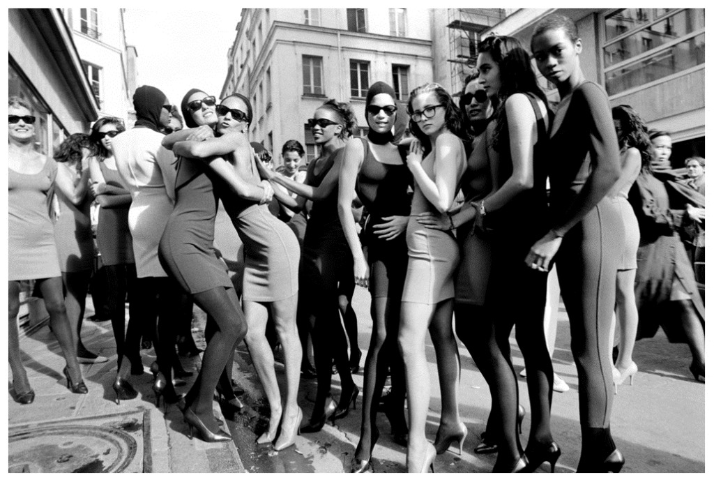 [arthur-elgort-models-after-the-azzedine-alaia-fashion-show-paris-1986-courtesy-of-arthur-elgort-and-staley-wise-gallery%255B4%255D.jpg]