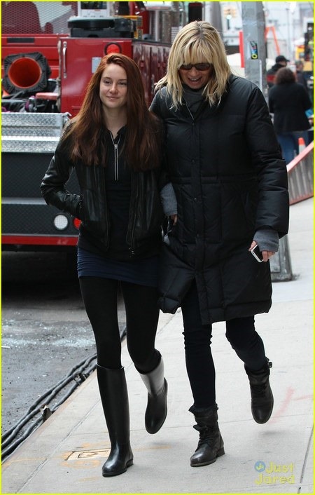 The New Mary Jane Watson Revealed in The Amazing Spider-Man 2 05 The New Mary Jane Watson Revealed in The Amazing Spider-Man 2 05