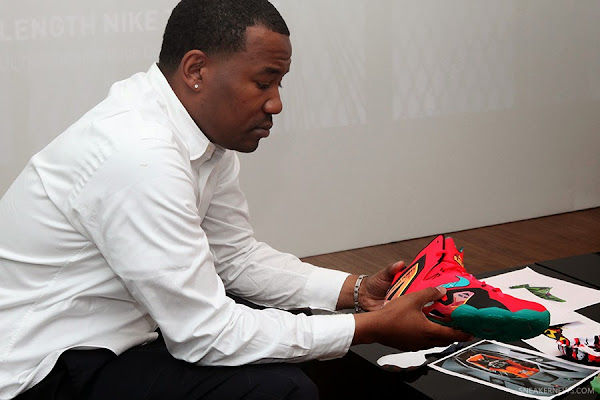 Elite 30 Behind the Scenes with the Nike LeBron 11 Elite