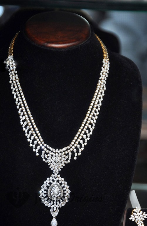 [Diamond_Necklace%2520%25282%2529%255B4%255D.jpg]
