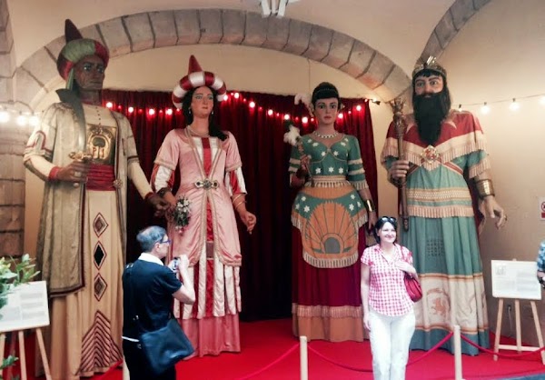 Gegants del Pi i de la Ciutat Festes de la Mercè 2014.jpg