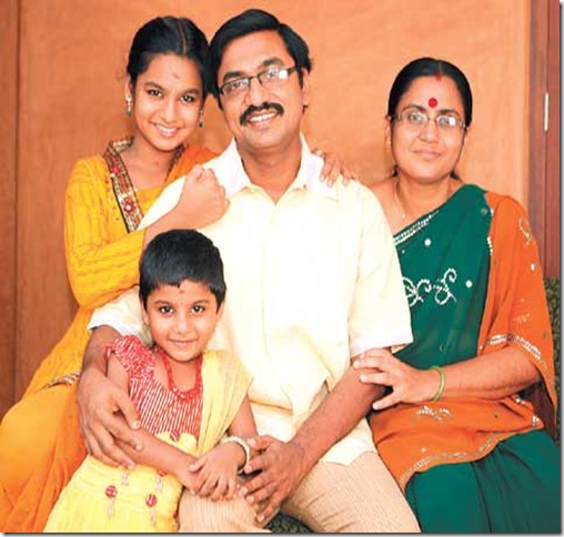 kalavoor_ravikumar_family