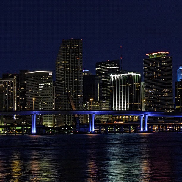 [miamiskyline%255B3%255D.jpg]