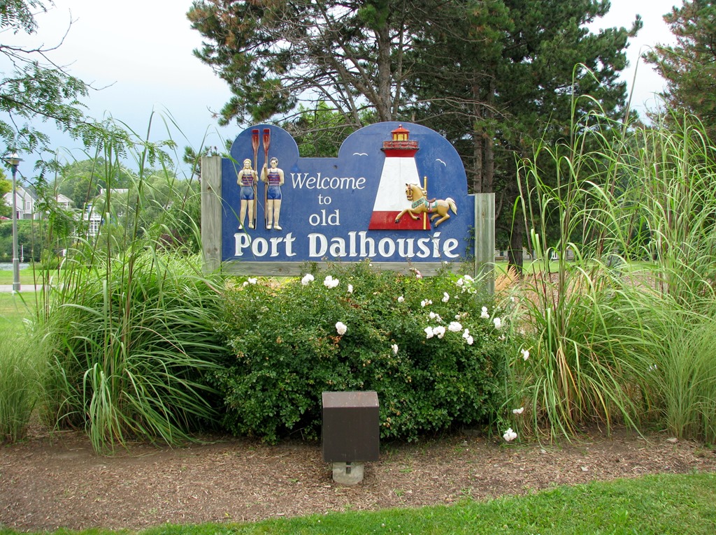 [8541%2520Port%2520Dalhousie%252C%2520St.%2520Catharines%2520-%2520Welcome%2520to%2520old%2520Port%2520Dalhousie%2520sign%255B3%255D.jpg]