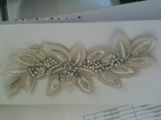 Headpieces are all the rage right now. This one, from Untamed Petals, was a favorite.
