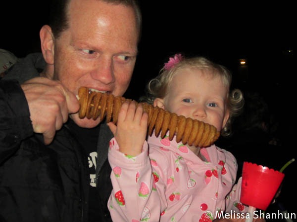 [20111218%2520Christmas%2520Carols%252025%255B3%255D.jpg]