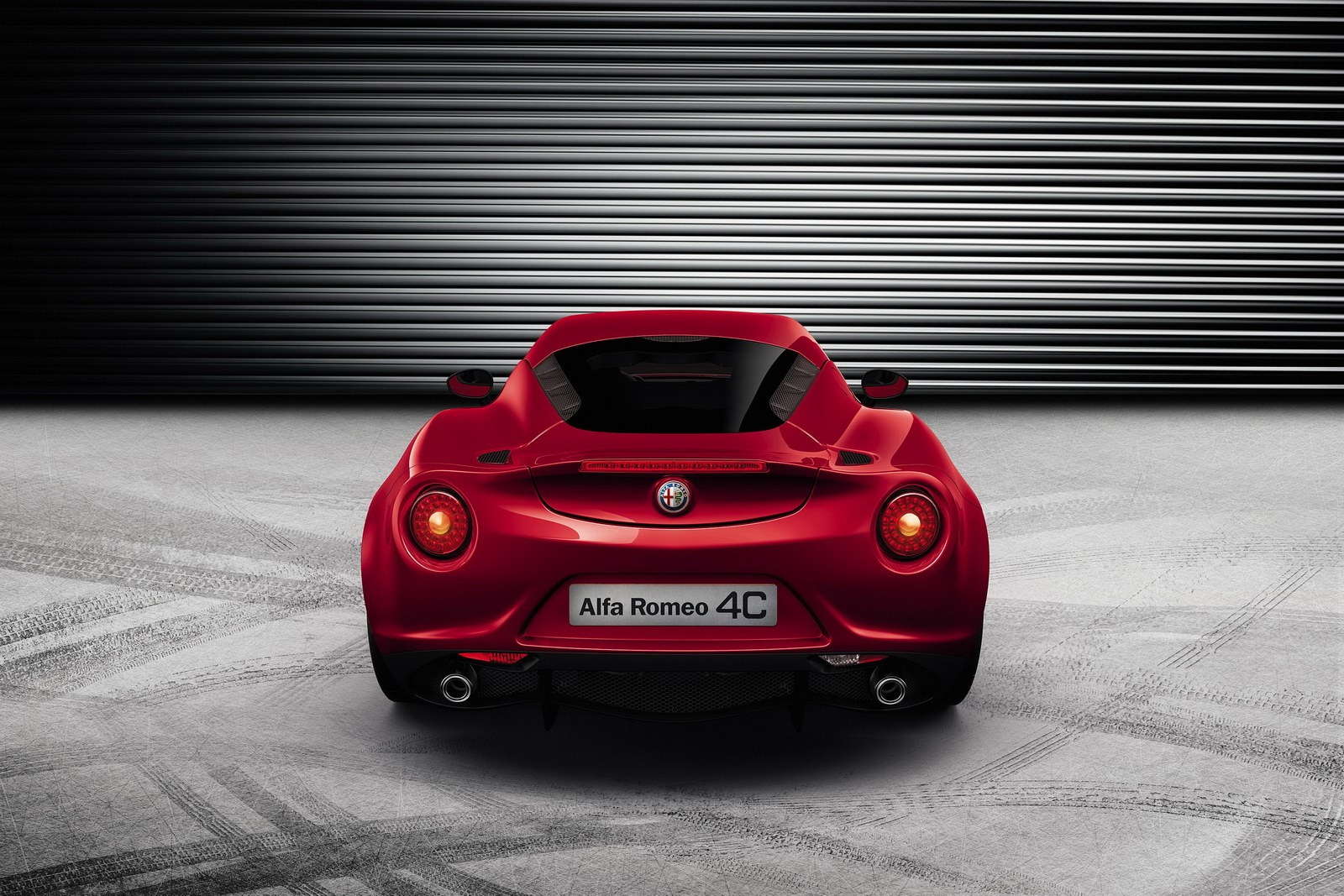 [Alfa-Romeo-4C-03%255B2%255D.jpg]