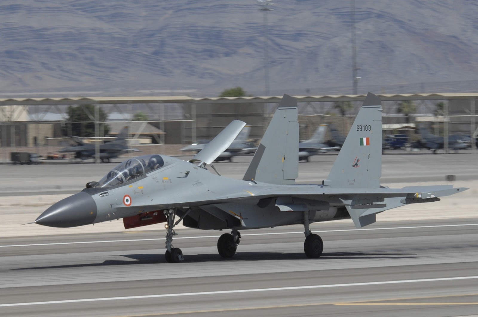 [Sukhoi-Su-30-MKI-Indian-Air-Force-IA%255B151%255D.jpg]