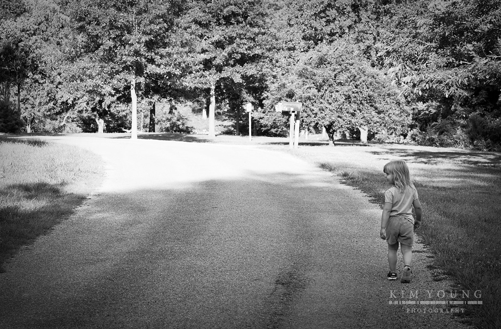 [walking%2520on%2520street%255B4%255D.jpg]