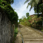 Eine lange Treppe zu den Muskatnuss-Plantagen, angelegt anno 1754