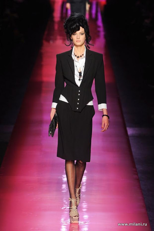 jean-paul-gaultier-haute-couture-spring-2012-pfw19.jpg