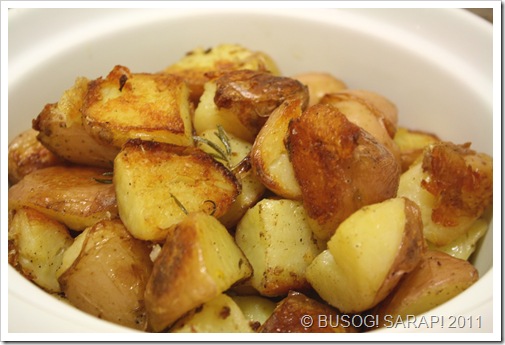 ROASTED POTATOES WITH DUCK FAT© BUSOG! SARAP! 2011