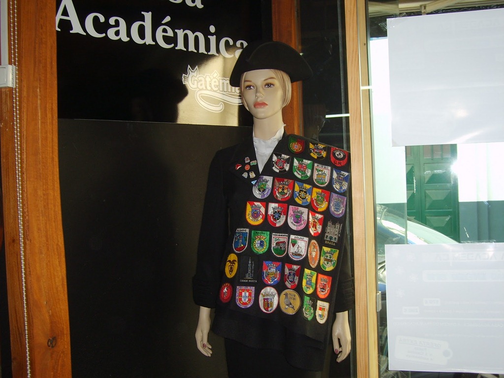 [traje%2520acad%25C3%25A9mico%255B4%255D.jpg]