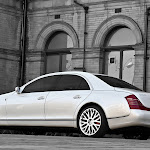 2011 Kahn Design Maybach 57 001.jpg 2011 Kahn Design Maybach 57 001.jpg