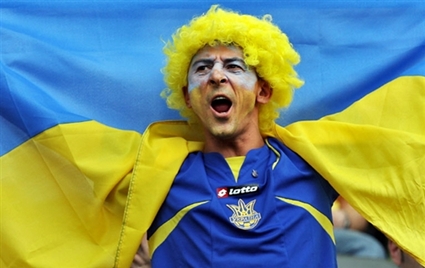 Украинцы относятся к партиям, как к футбольных клубам Украинцы относятся к партиям, как к футбольных клубам