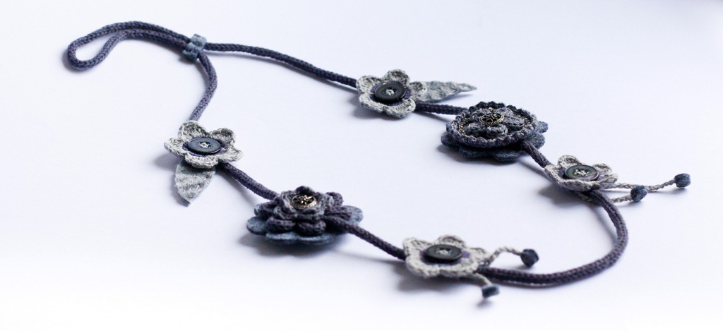 [collana%2520lana%25202%255B4%255D.jpg]